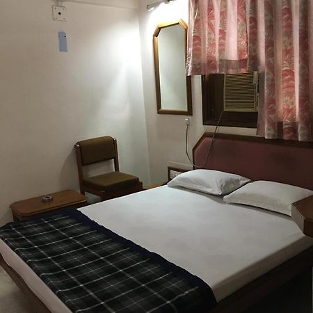 Hotel Grg 巴罗达 外观 照片