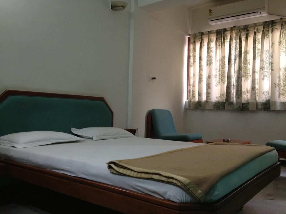 Hotel Grg 巴罗达 外观 照片