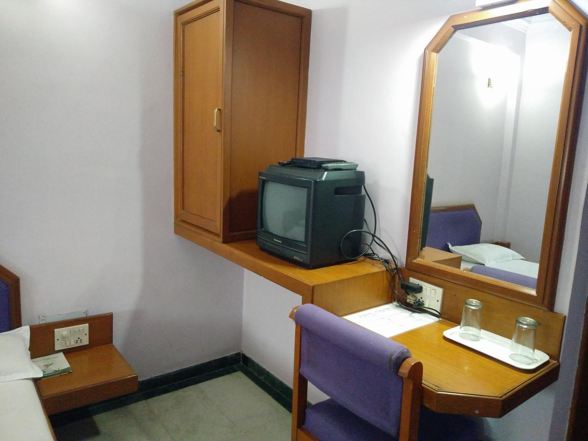 Hotel Grg 巴罗达 外观 照片