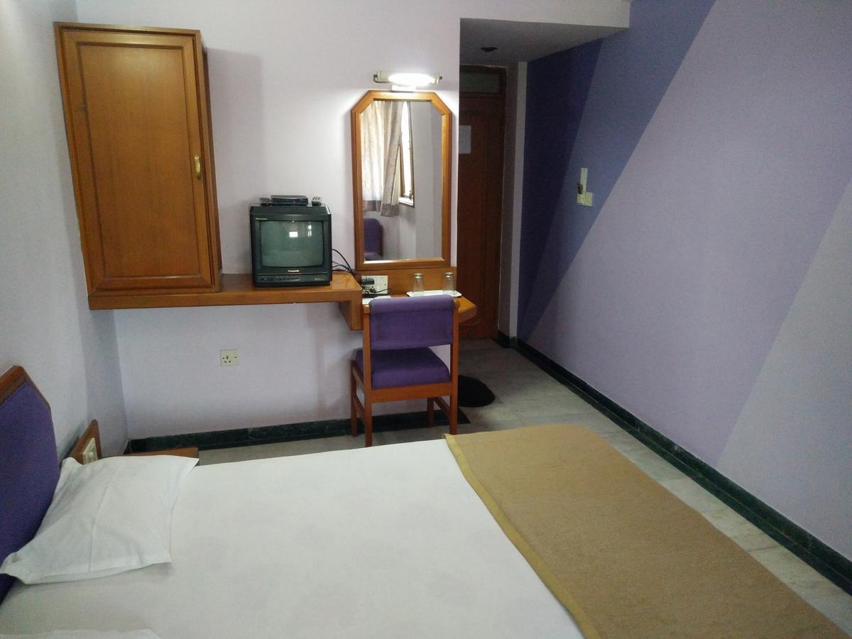 Hotel Grg 巴罗达 外观 照片