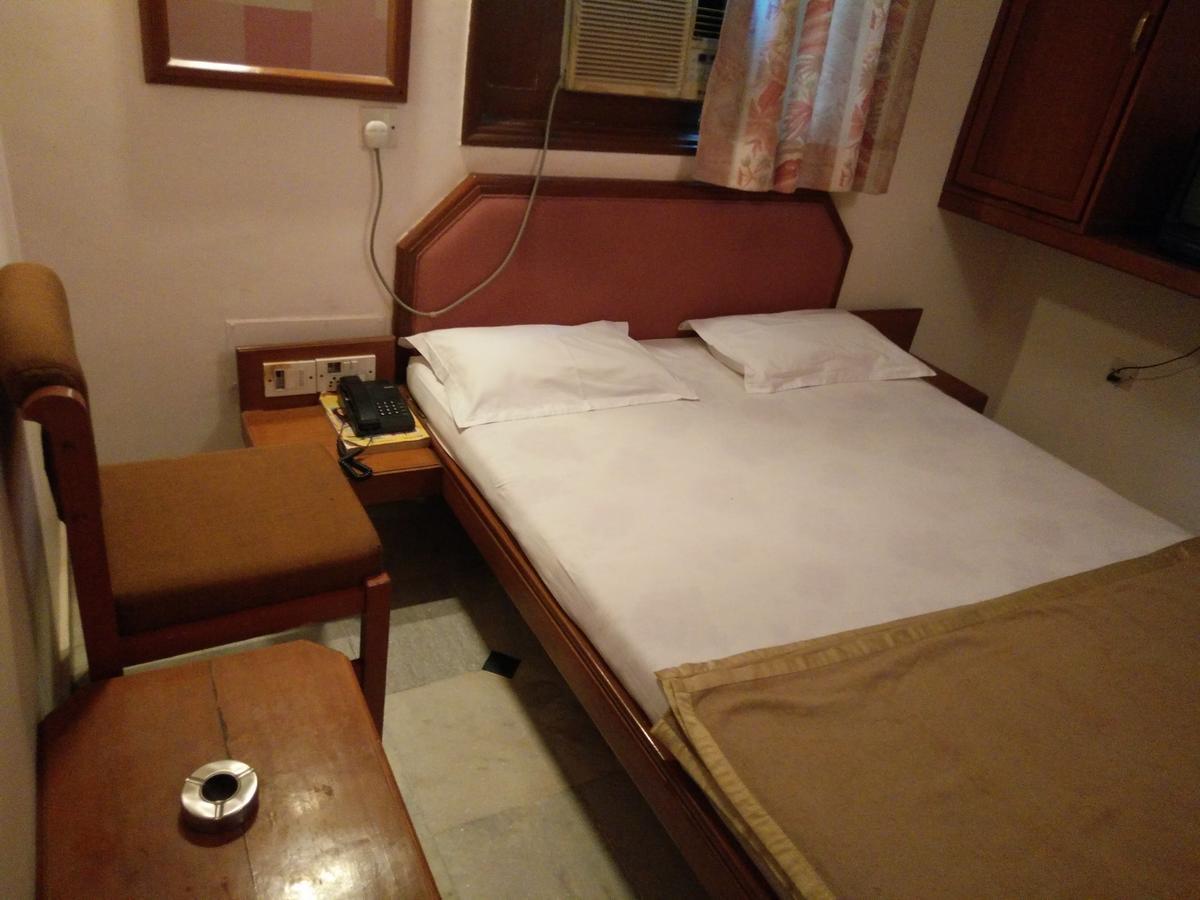 Hotel Grg 巴罗达 外观 照片